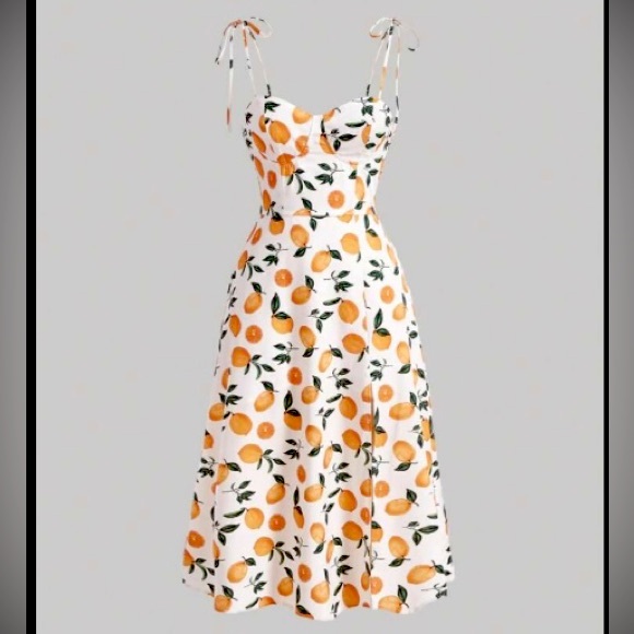Fashion Nova Dresses & Skirts - Structured pin up style dress with lemons and oranges